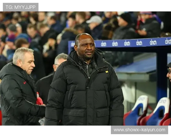 巴洛特利在社交媒体上公开庆祝维埃拉下课，两人矛盾激化